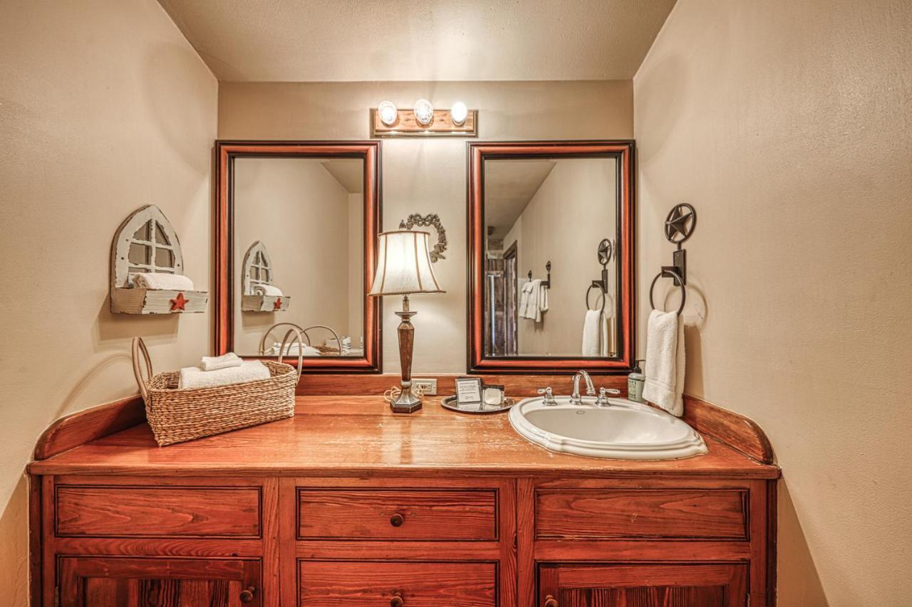 Apartament Historic Rocky Hill Fredericksburg Zewnętrze zdjęcie